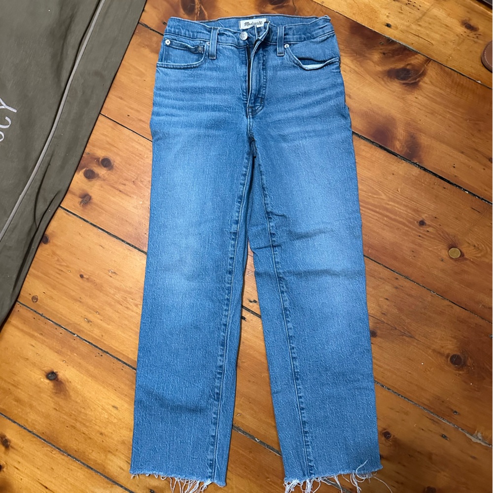 Madewell- Mid-rise Perfect Vintage Straight Leg
